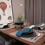 Apartmán Luxury Cozy 2 Bdr Downtown Apt.2