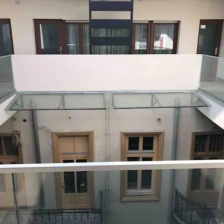 Apartment Luxury Cozy 2 Bdr Downtown Apt.2 *